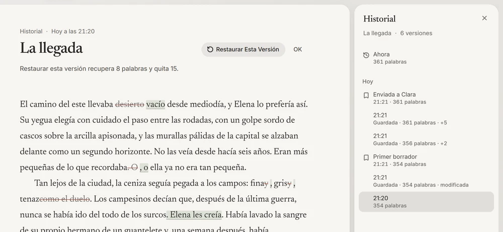 Una escena junto a su Historial, con una versión anterior elegida, lo que devolvería sobre un fondo suave y lo que quitaría tachado.