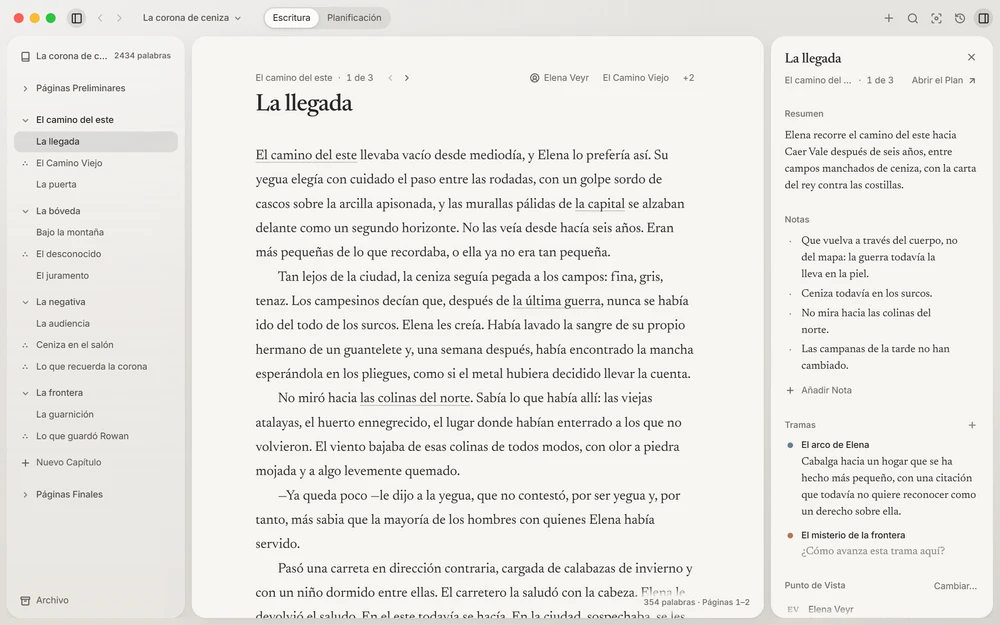 Asterysm escribiendo una escena, con los capítulos y escenas del libro en la barra lateral y el plan de la escena en Contexto, junto a la página.